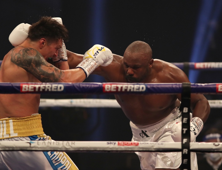 usyk-chisora-fight (31).jpg