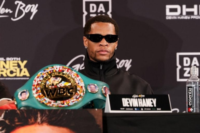 devin-haney-sunglasses-april-18-press-conference-brooklyn-770x513.jpeg