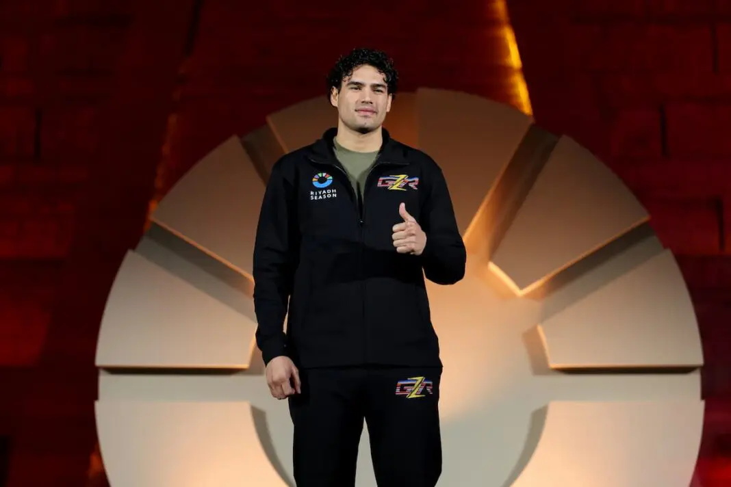 gilberto-zurdo-ramirez-grand-arrival-pose-1068x712.jpg_看图王.jpg