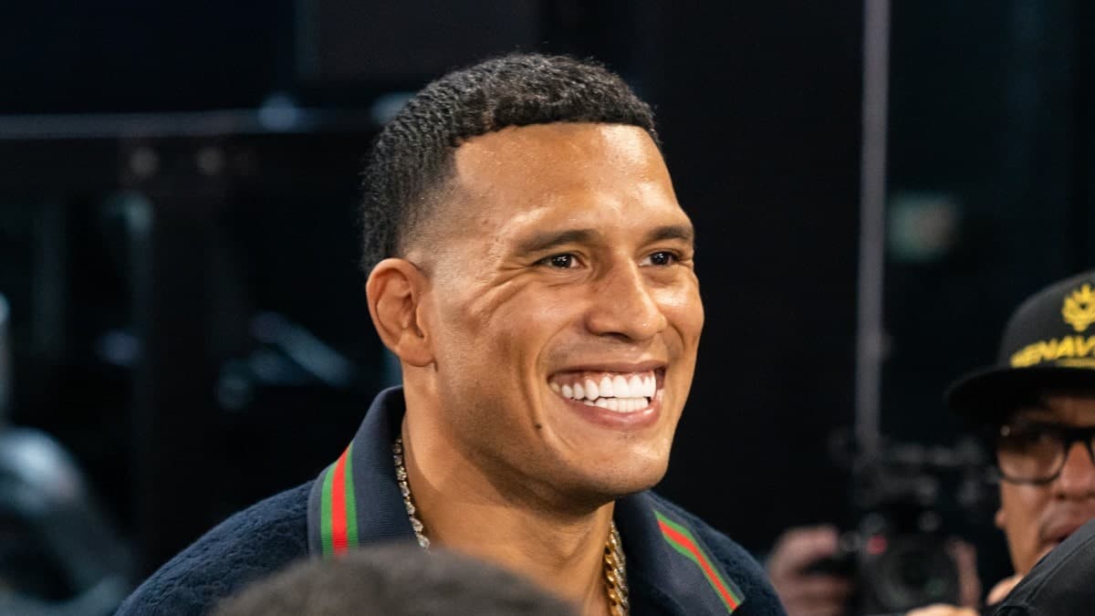 David-Benavidez-smiles.jpg