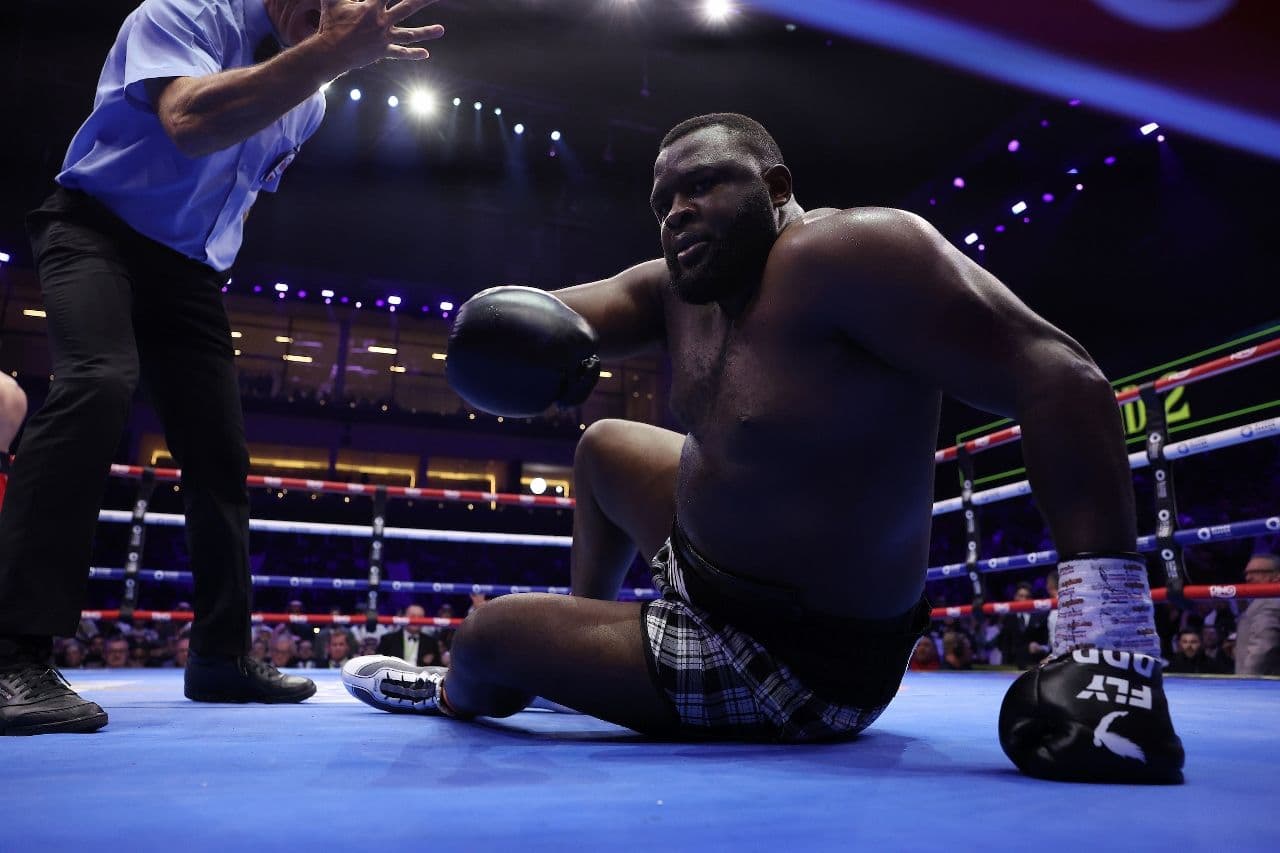 parker_bakole_fight_19_e94beb804f.jpg