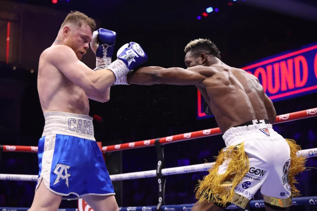 william-scull-vs-canelo-alvarez-jab-1068x712.jpg_看图王.jpg